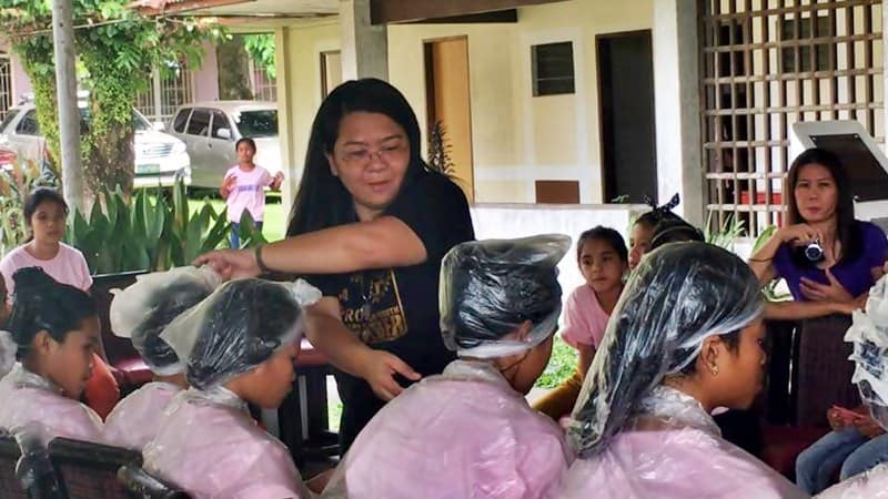 Spend Christmas at the Orphanage