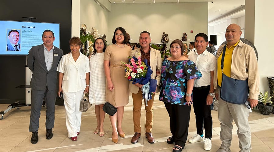 Gilded Expressions by Jojo Vito : An Artistic Extravaganza